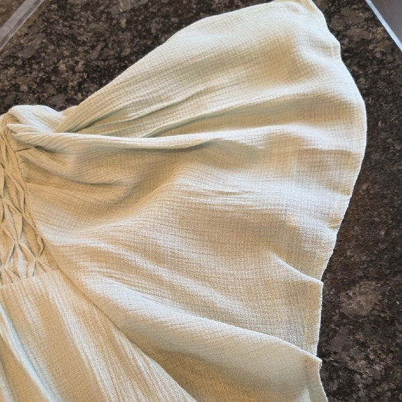 NWT Doe & Rae Large  Mint Top With Design At Bodice - Picture 5 of 7